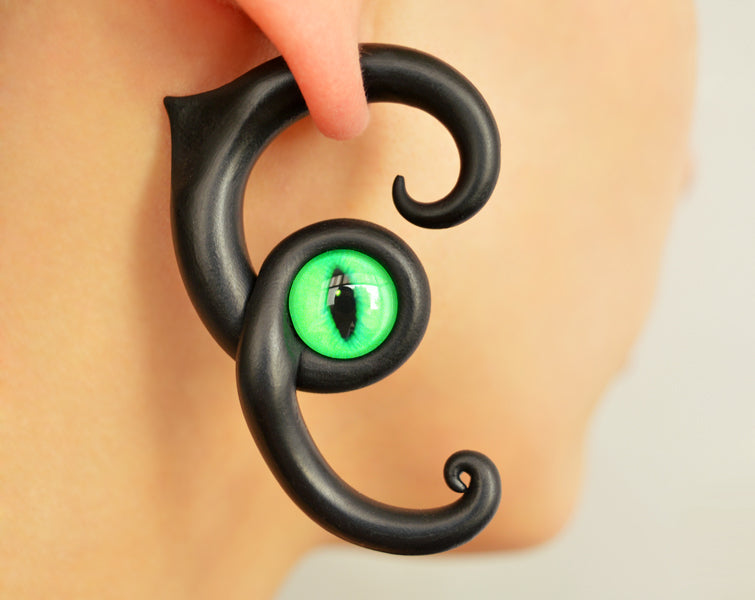 Cat earrings, black cat eye earrings, cat jewelry. Kitty earrings kitten earrings. Catwoman earrings cosplay earrings.