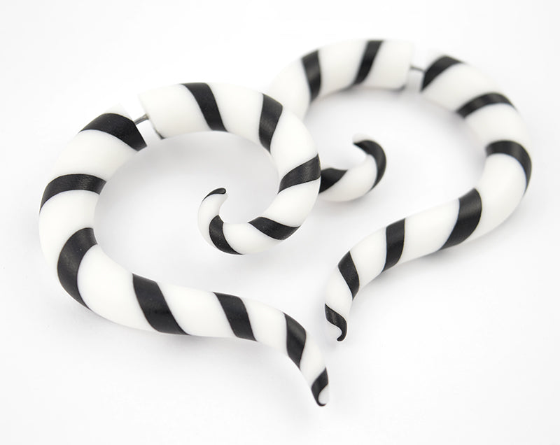 Beetlejuice Ohrringe Halloween Sandwurm Fake Gauge Ohrringe Ohrkegel