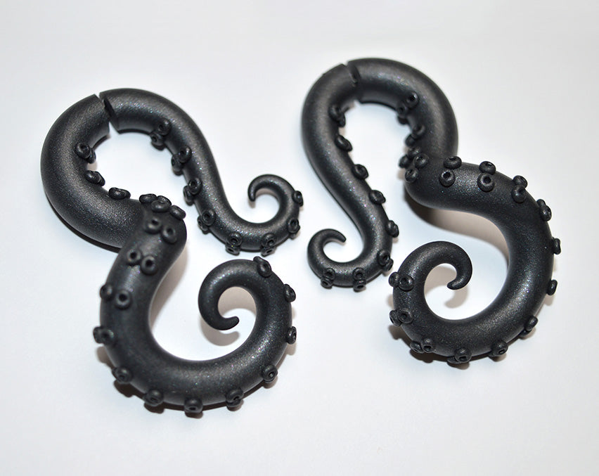 Schimmernde schwarze Oktopus-Tentakel-Ohrringe, Messgeräte für alternative Ohrringe