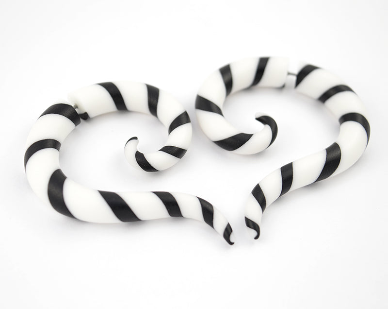 Beetlejuice Ohrringe Halloween Sandwurm Fake Gauge Ohrringe Ohrkegel