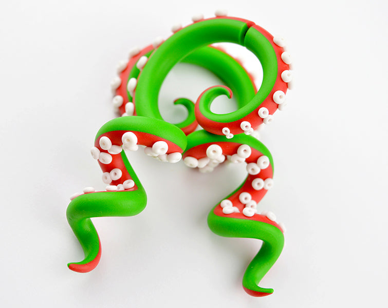 Rot-weiße und grüne weihnachtliche leichte Weihnachts-Oktopus-Tentakel-Ohrringe