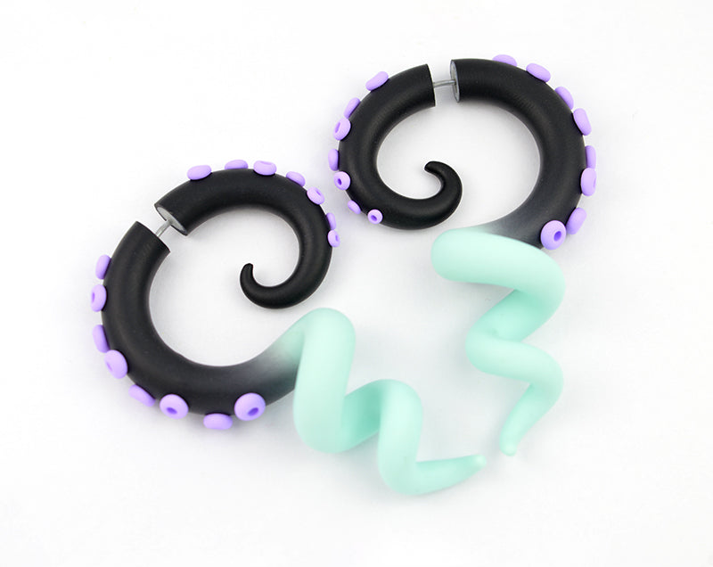 Schwarze Pastell Goth Tentakel Ohrringe Yami Kawaii Fake Gauge Ohrringe