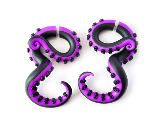 I made these halloween earrings with the sea witch Ursula tentacle colors. Tentacle earrings can be fake plug earrings and ear gauges depending on your choice. You can customize colors for your halloween earrings. Handmade by Tania Chernova.