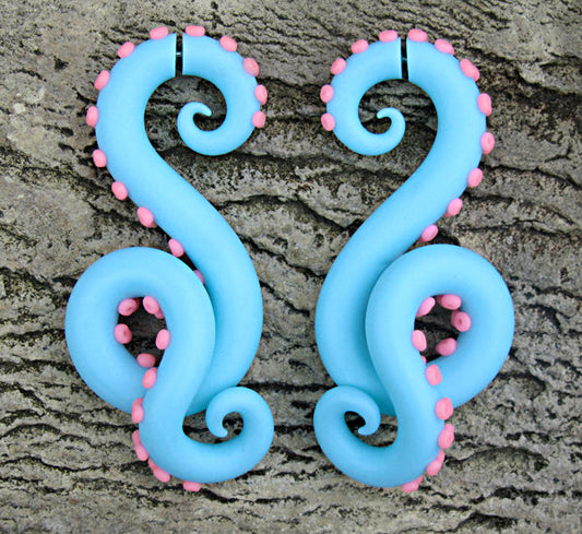Sea horse inspired kawaii octopus tentacle earrings. Fake gauge earrings and 1 gauge 0 gauge 00 gauge 000 gauge octopus gauge earrings.