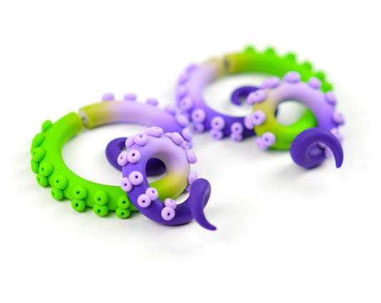 To create these octopus tentacle gauges I was inspired by syringa vulgaris or lilac tree. For these tentacle earrings, I used ombre of these colors violet lilac and green. Custommade fake gauges by Tania Chernova. Great item if you are looking for unique christmas gifts, unique gifts for women or unique birthday gifts for her, romantic gifts for girlfriend. Lilac earrings.