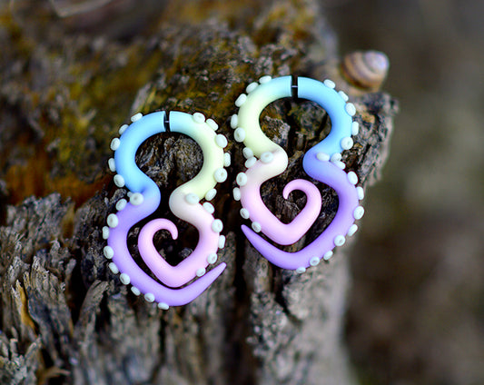 Pastel rainbow earrings, yami kawaii tentacle earrings by Tania Chernova.