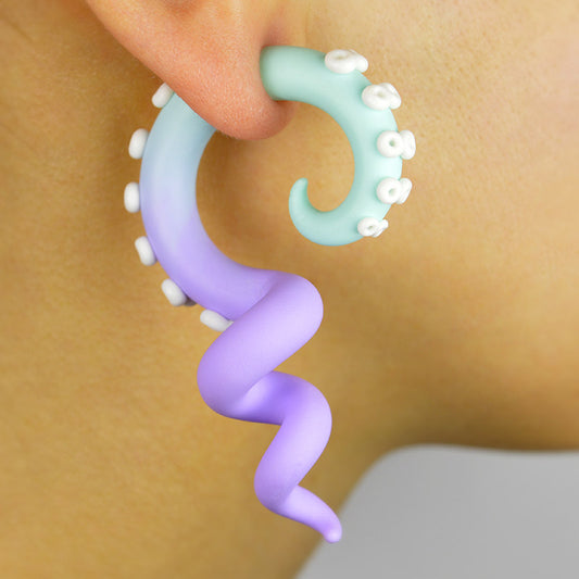 I made these tentacle gauge earrings with light green and light purple ombre. These colors remind me of a lavender bush. I can make these pastel goth earrings in both fake plugs and real ear gauges. Octopus earrings are very light comfortable to wear and so adorable and you will definitely get a lot of compliments.