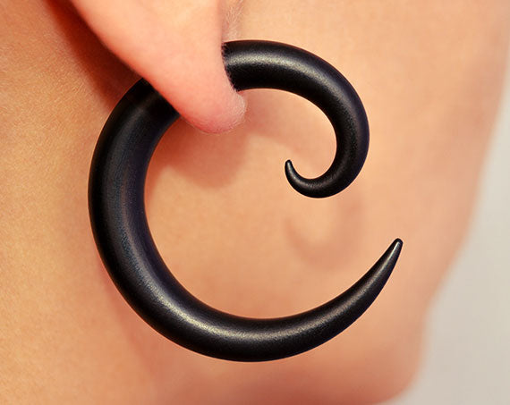 Bouchons de jauges spirales noires et boucles d'oreilles fausses jauges 62 couleurs au choix