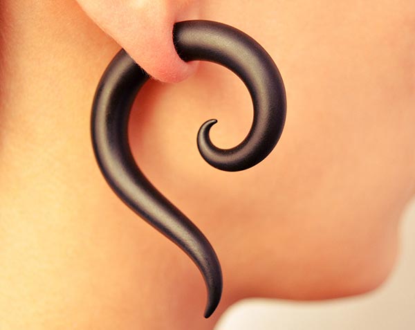 I made these fake gauge spiral earrings in black. I make both spiral stud earrings and ear gauge earrings.