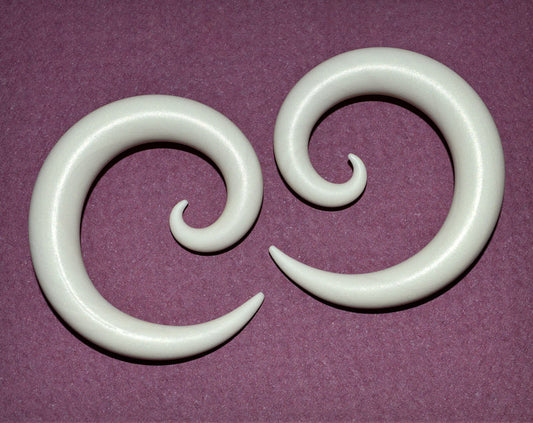 Spiral earrings in colour ivory. Ear gauges for gauged earlobes and fake gauge earrings that look like gauges.