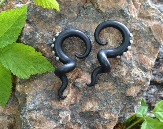 I made these cute animal earrings in solid black body with glitter gray suction cups. My nautical earrings look like octopus tentacle gauges but actually can be both a fake gauge earrings and a real ear gauges. Fake plugs are actually stud earrings and you need pierced ears but real ear plugs are suitable only for stretched earlobes.