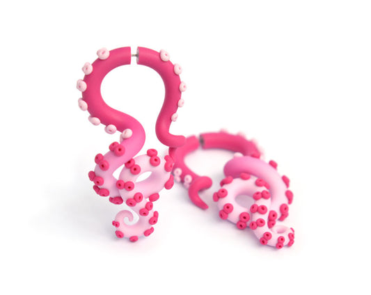 I made these tentacle earrings with fading from bright pink to light pink.