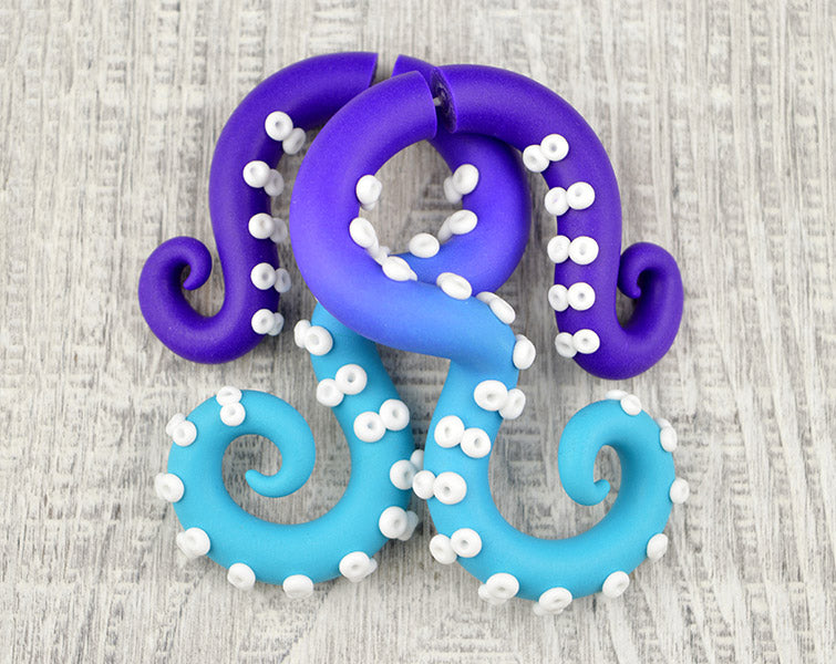 I made these octopus tentacle gauges with beautiful purple turquoise ombre and white dots. I make these tentacle earrings in both fake gauge earrings (earrings that look like gauges) and actual ear gauges for stretched earlobes.